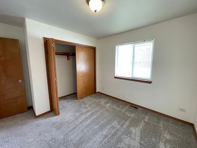 Building Photo - Stoddard Meadows Rancher