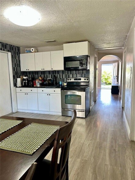 Building Photo - 2003 E Humphrey St