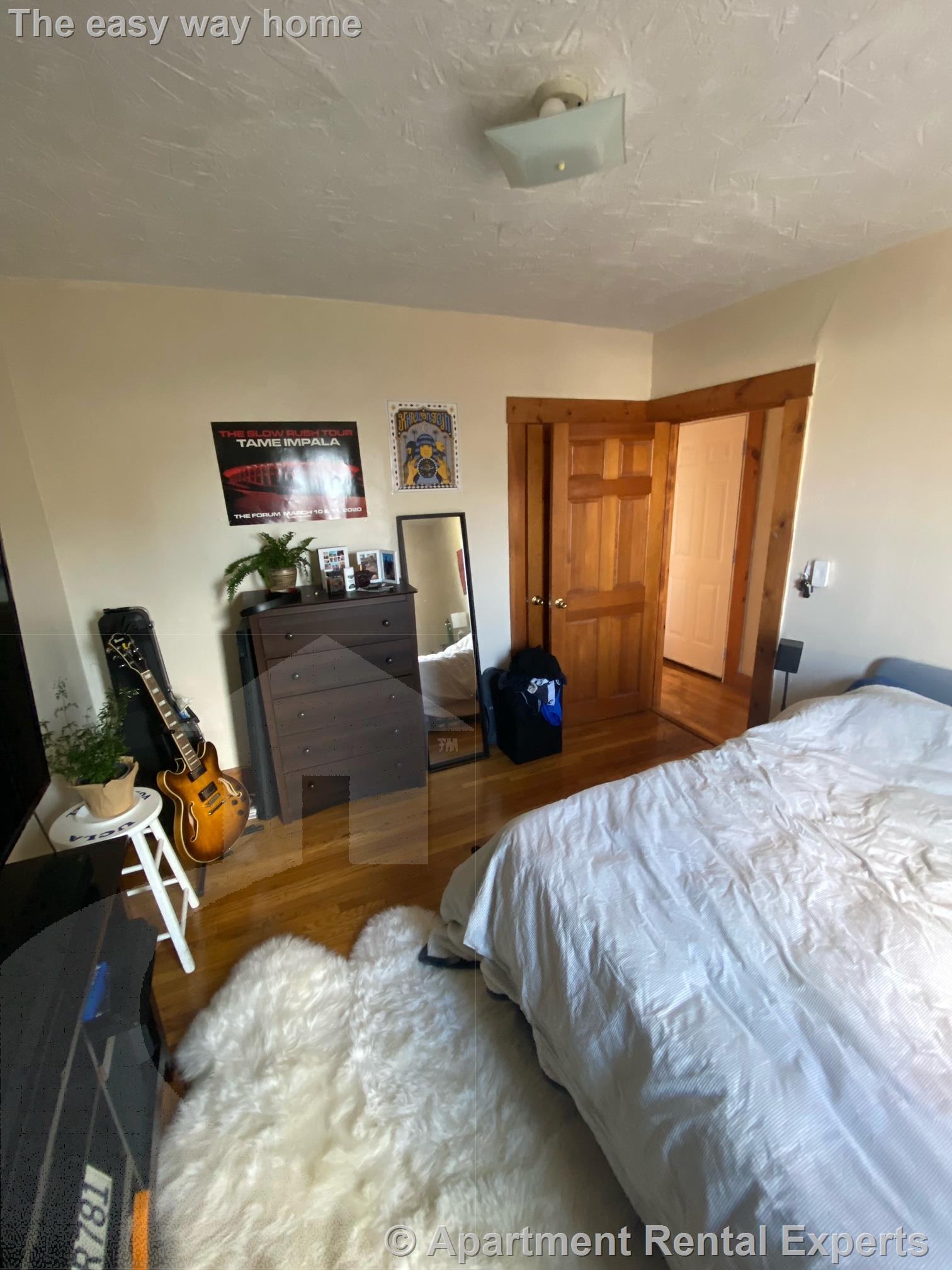 Building Photo - 100 River St