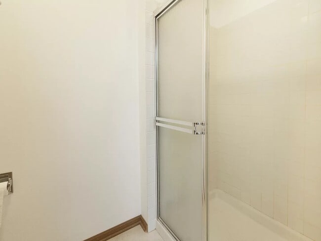 Building Photo - 4902 Turnberry Dr