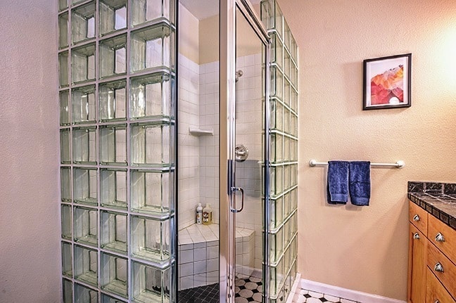 Building Photo - Walk to Pearl Street - Beautiful 1 Bedroom...