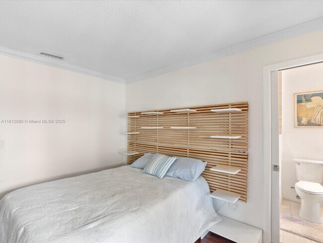 Building Photo - 3097 Bird Ave