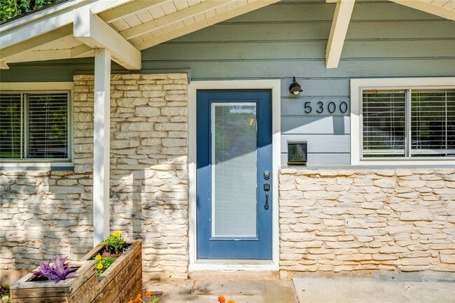 Building Photo - 5300 Halmark Dr