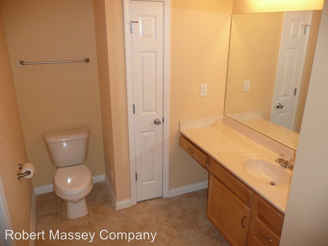 Building Photo - 342 S Dorsey Ln