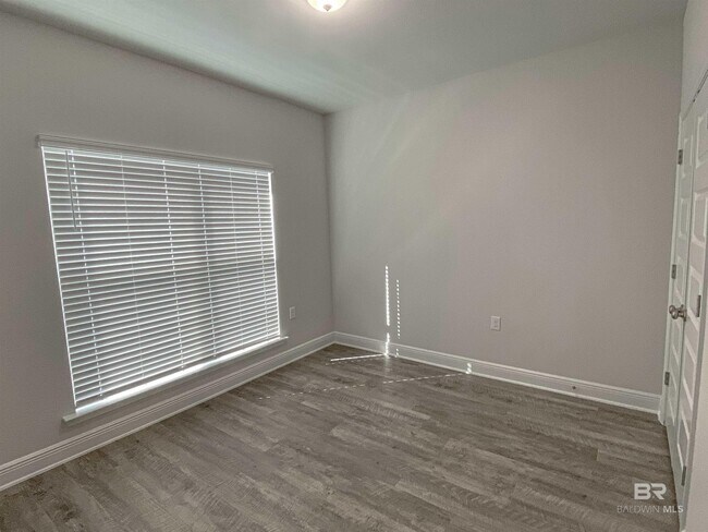 Building Photo - 24847 Smarty Jones Cir