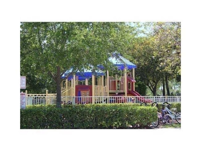 Building Photo - 4331 SW 131st Ln
