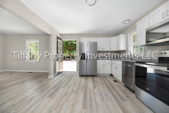 Building Photo - 8901 Richardson King Rd