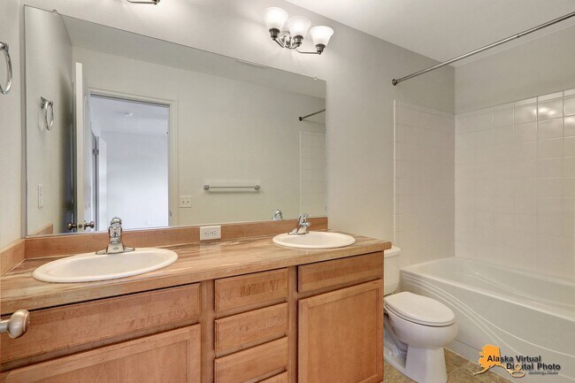 Building Photo - 6214 Ophir Dr