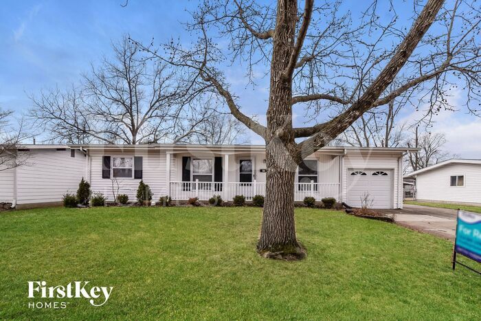Primary Photo - 370 Falcon Dr