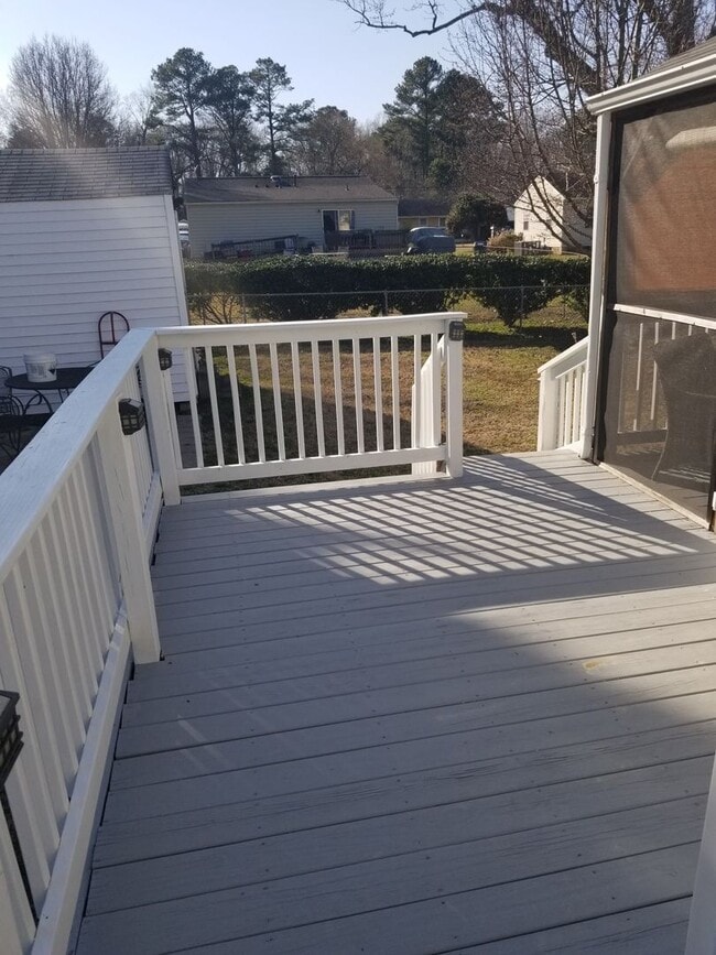 Building Photo - 126 Nelson Dr