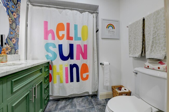 Building Photo - 1625 Paterson Plank Rd