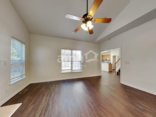 Building Photo - 7495 Sedgebrook Dr E