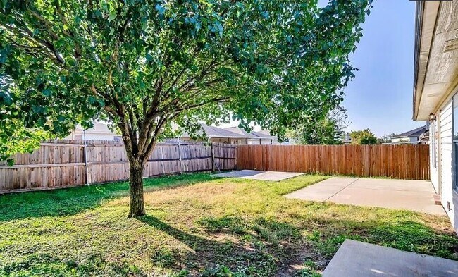 Building Photo - 5640 Ainsdale Dr