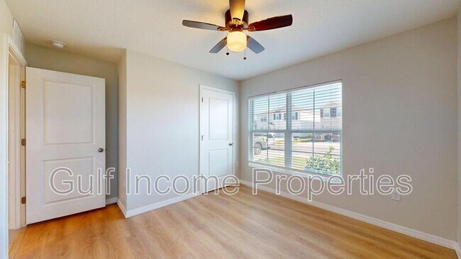 Building Photo - 10807 Norman Pl