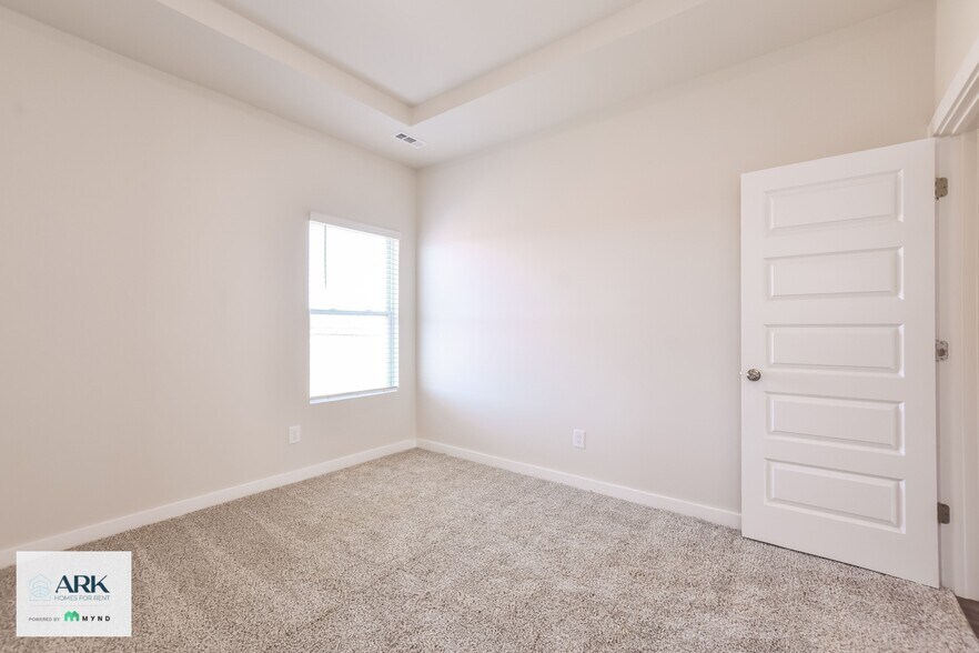 Building Photo - 26219 Beech Grv Ln NW