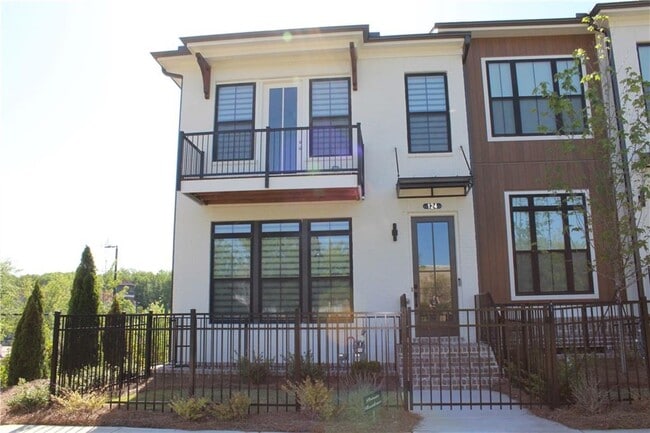 Building Photo - 124 Downing Dr