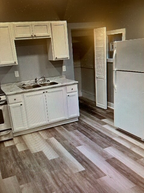 Building Photo - 323 Columbus St