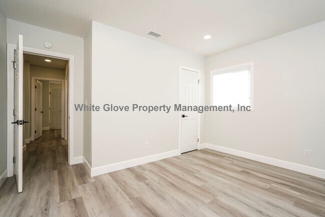 Building Photo - Remodeled 3 Bedroom Fullerton Home