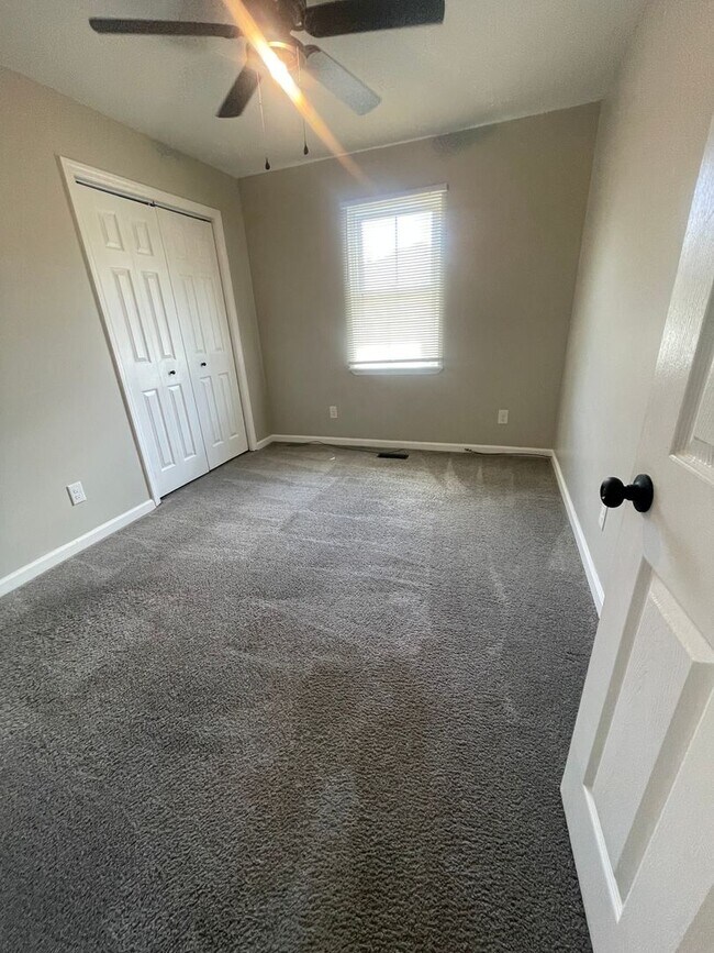 Building Photo - Available now in Amelia Landing Subdivisio...