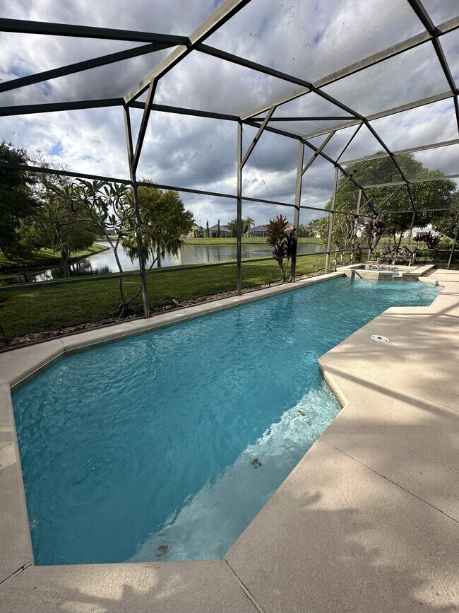 Building Photo - 2548 Aster Cove Ln