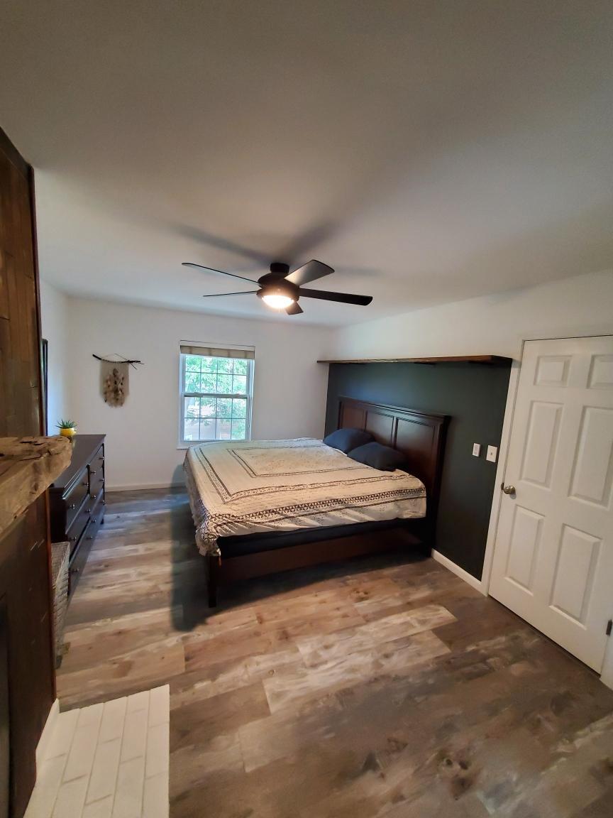 Master Bedroom - 1906 S Balsam St
