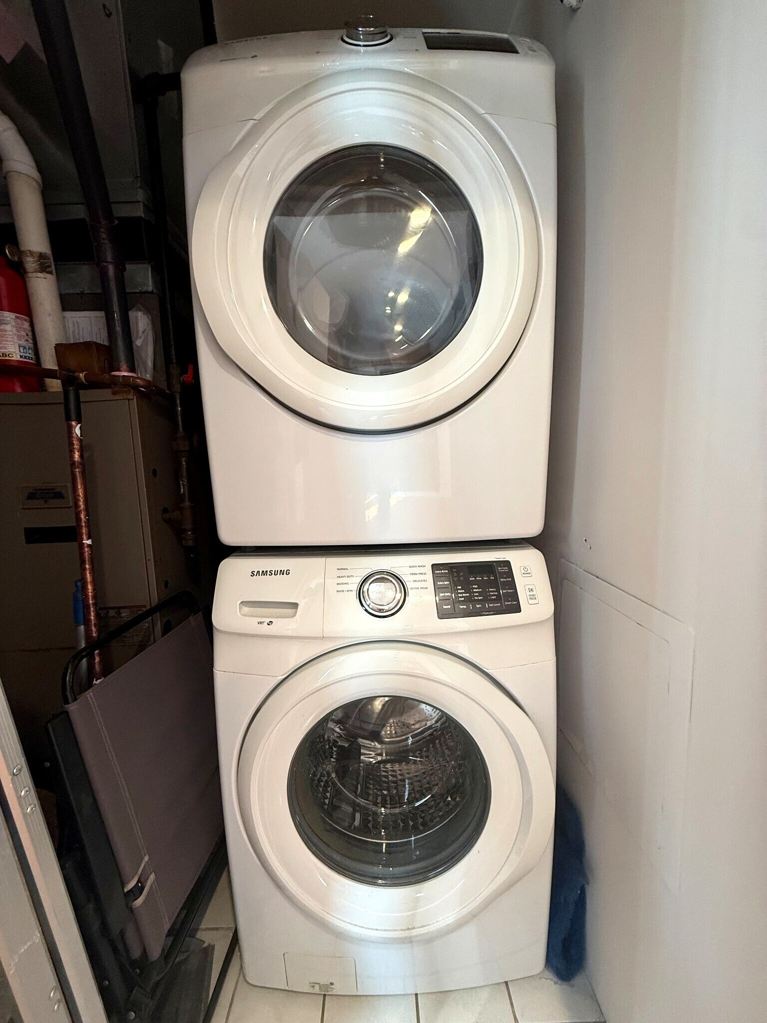 Building Photo - 1901 Voorhies Ave