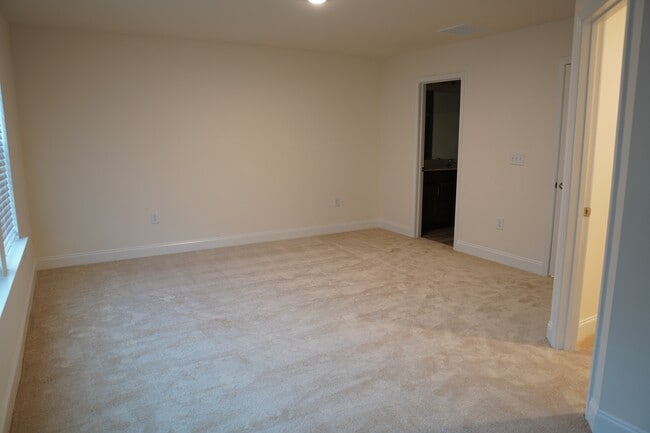 Building Photo - 60 Honeydew Wy