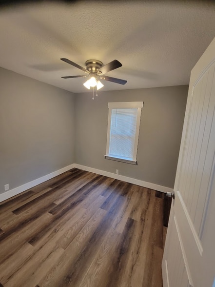 Building Photo - 5005 Lynell St