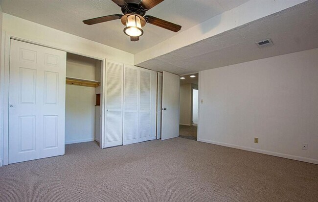 Building Photo - WELCOME HOME!