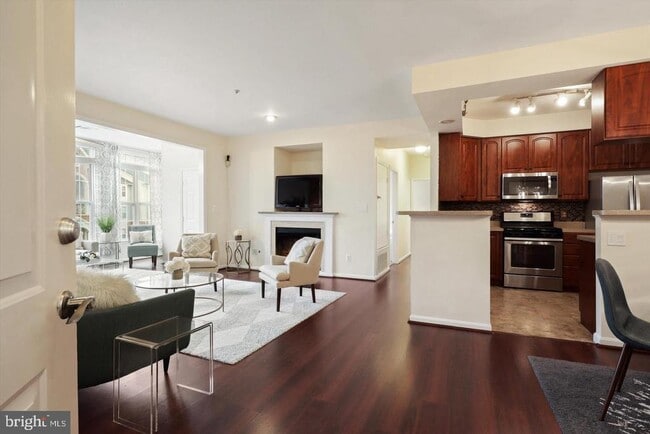 Building Photo - 6613 Netties Ln