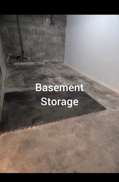 Building Photo - 5 Mack Dr