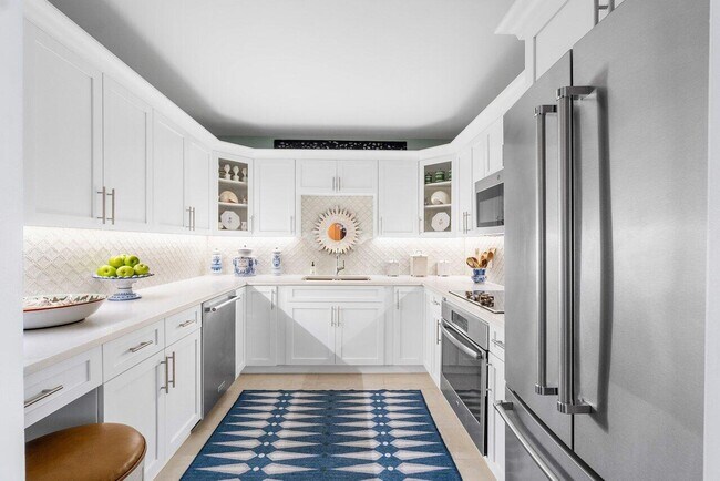 Building Photo - 1701 S Flagler Dr