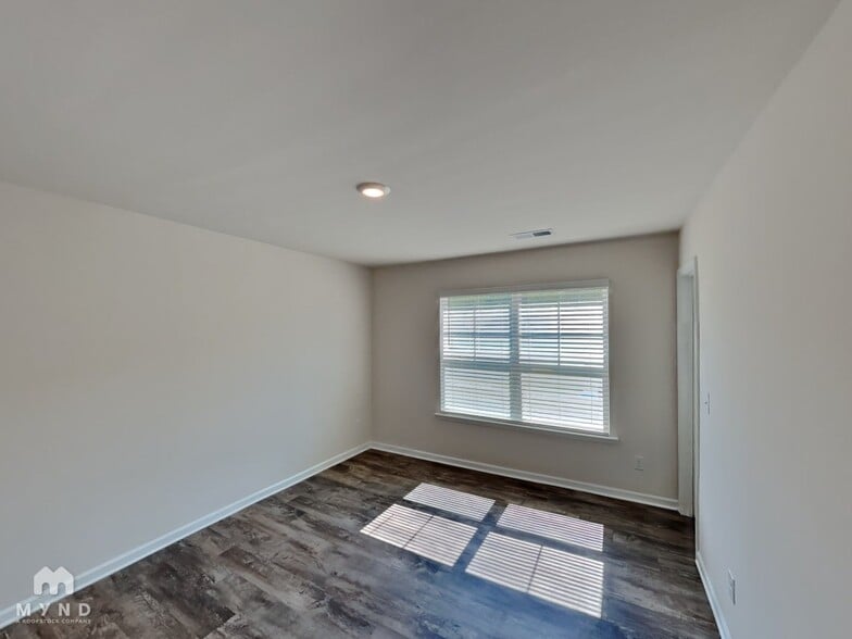 Building Photo - 2031 Ryker Davis Ln