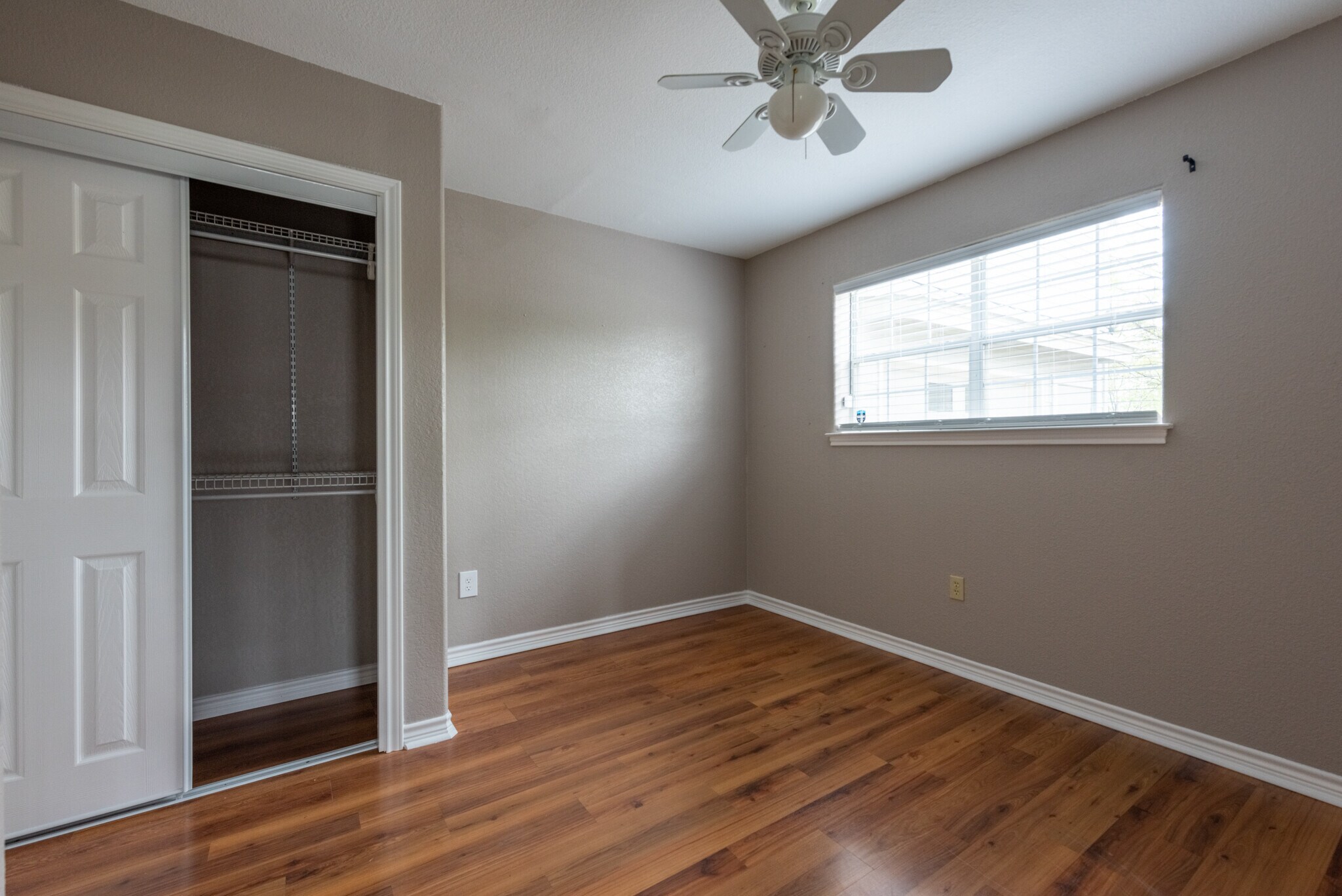 Guest Bedroom - 1114 E 7th St