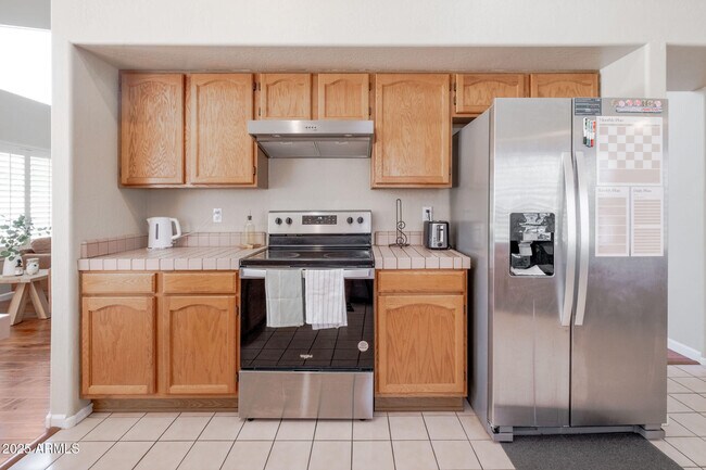 Building Photo - 8842 E Palm Ridge Dr