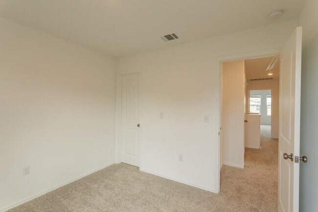 Building Photo - 7237 Spotted Leaf Wy