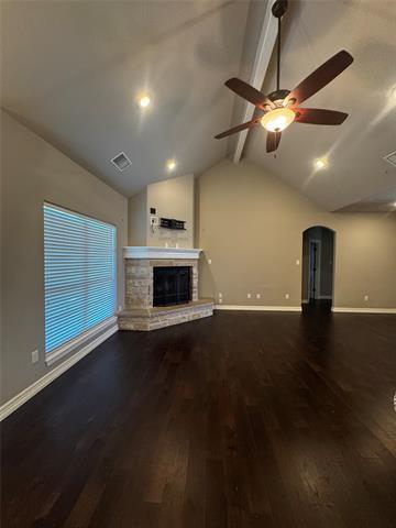 Building Photo - 250 Southlake Dr
