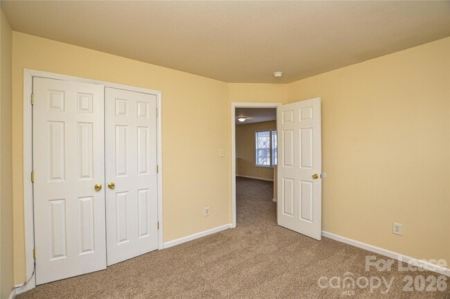 Building Photo - 8415 Spirea Ct