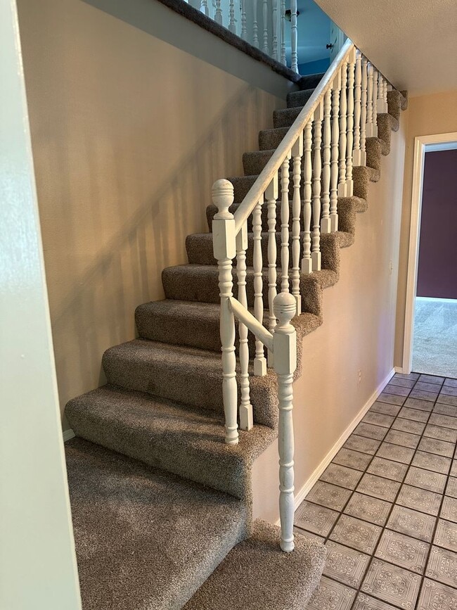 Building Photo - Kempton Hills 3 Bedroom/2.75 Bath Home with Sauna!