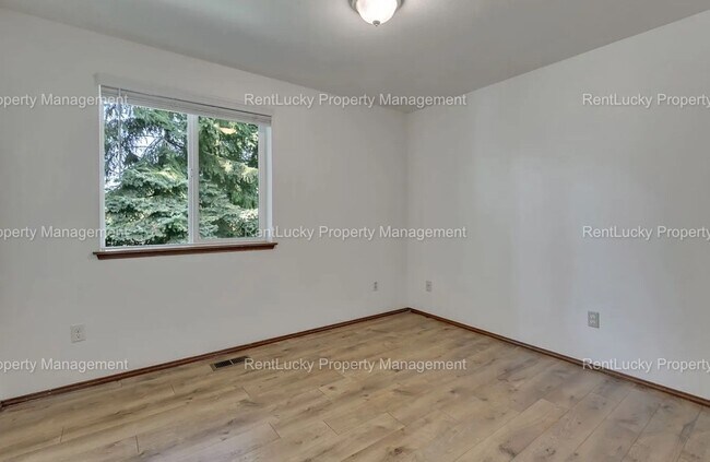 Building Photo - Beautifully Maintained 3-Bedroom Home in P...