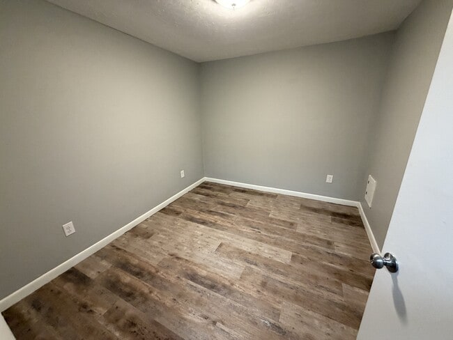 Building Photo - 253 Magnolia Ave