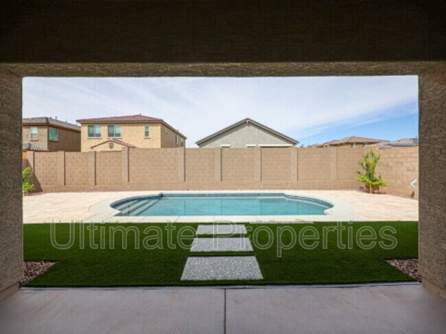 Building Photo - 28422 N 131st Dr