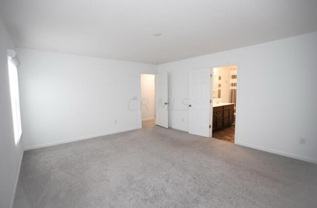 Building Photo - 4978 Crestbrook Dr