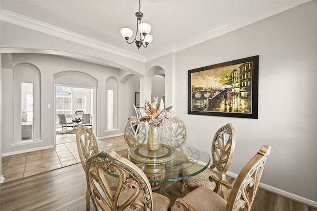 Building Photo - 1330 Leigh Gdns Dr