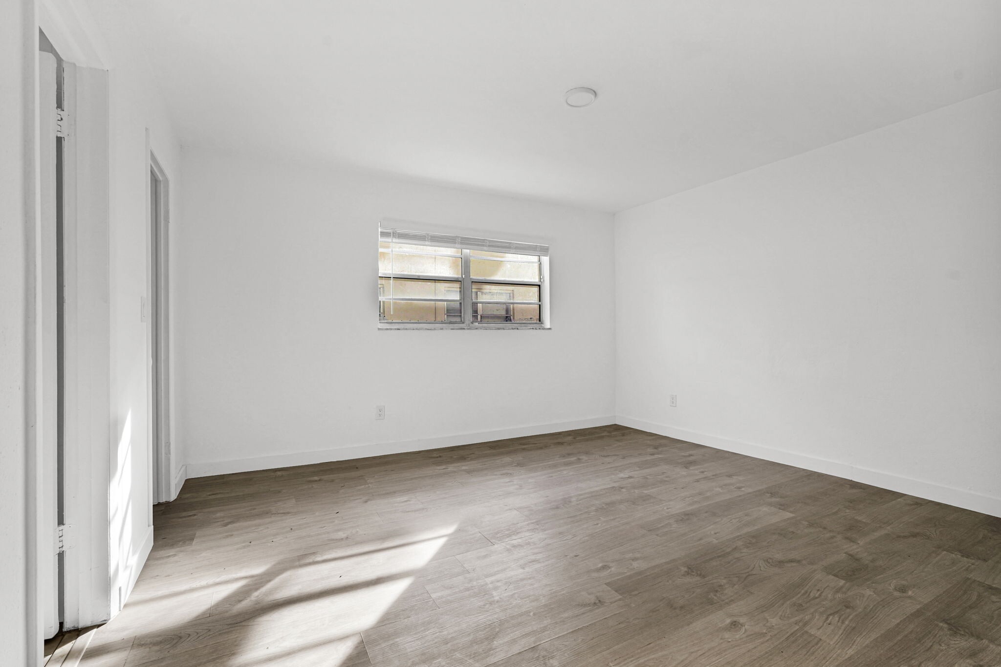 Building Photo - 8276 NE Miami Ct