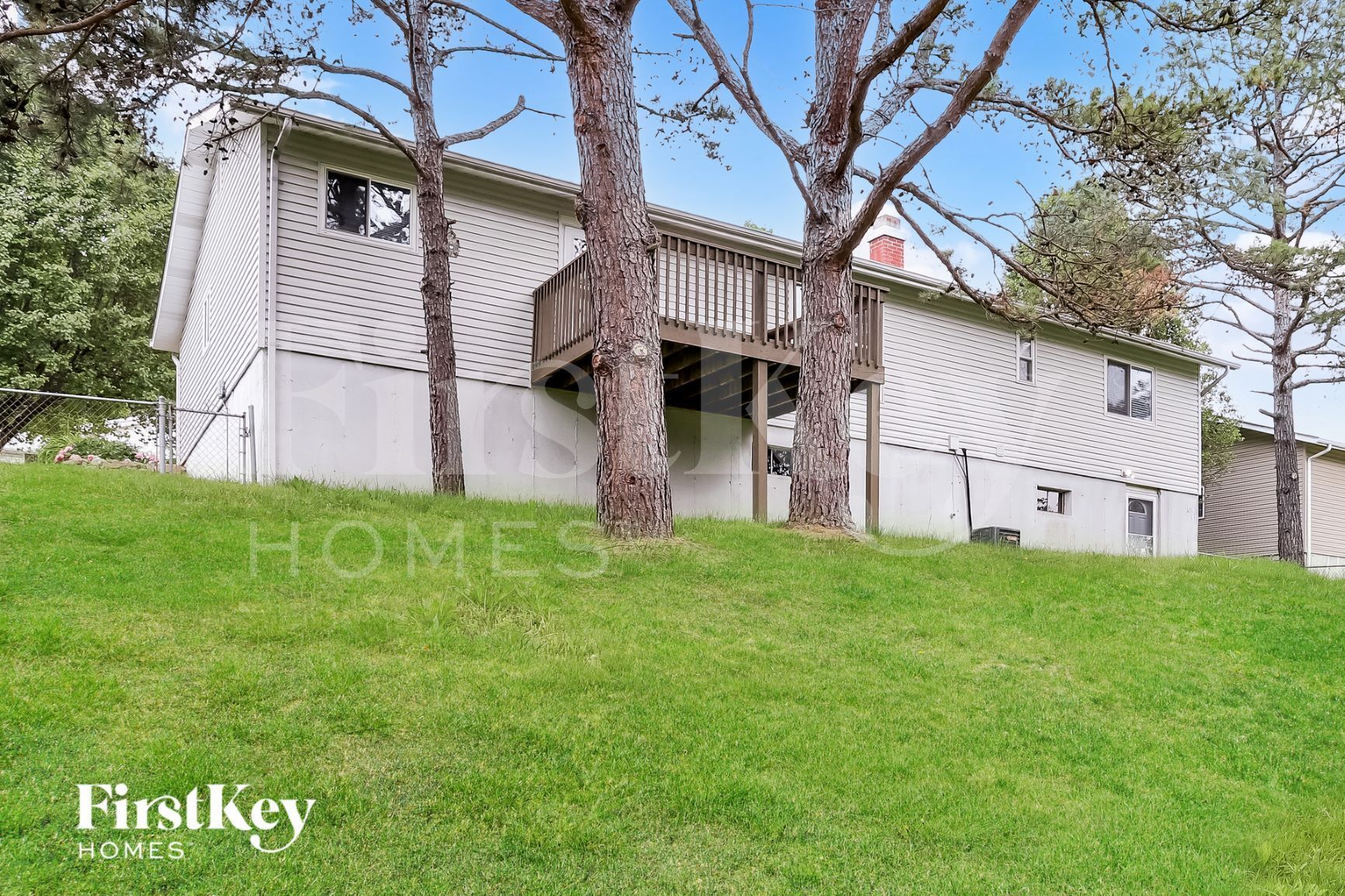 Building Photo - 706 Boca Chica Dr