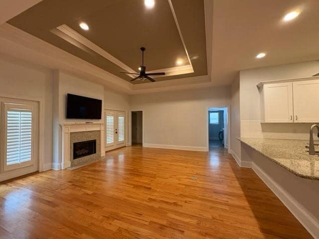 Building Photo - 3251 Carollton Dr