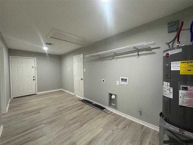 Building Photo - 4802 Hannas Reef Dr