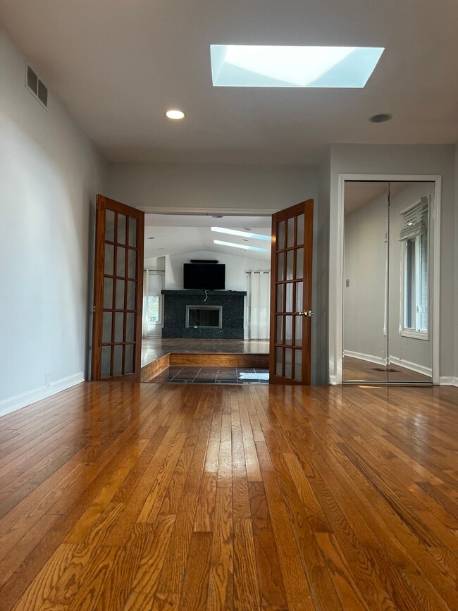 Building Photo - 4409 Exmoor Cir