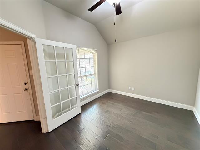 Building Photo - 7924 Buttonwood Dr